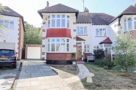 Aberdeen Gardens, Leigh-On-Sea