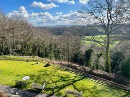19, Deanery Walk, Avonpark, Bath BA2 7JQ