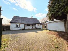 14a, Avon Road West, Christchurch BH23 2DG