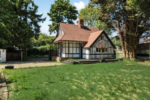 68, Wraysbury Road, Staines TW18 4TT