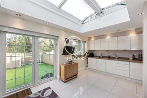 50, Kings Close, Hendon, London NW4 2JT