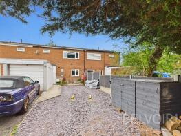 62, Birchmore, Brookside, Telford TF3 1TJ