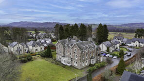 2, Pinel Lodge, Pinel Grove, Perth PH1 4ES