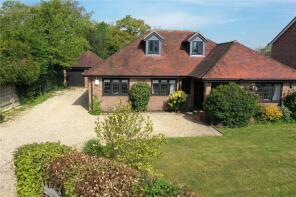 Foxwood, Bishops Road, Tutts Clump, Reading RG7 6JU
