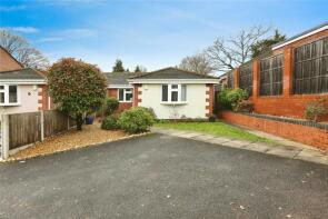 41, Kinsbourne Way, Southampton SO19 6HB