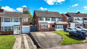 63, Highcliffe Road, Two Gates, Tamworth B77 1EE