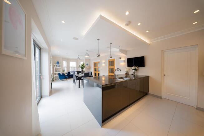 Kitchen/Living Area