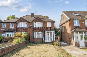 29, Moorfield Road, Denham, Denham Green UB9 5NE