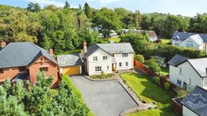 Yew Tree House, Cefn Bychan Crossroads To Pantybuarth Crossroads, Pant Y Buarth, Mold CH7 5HY