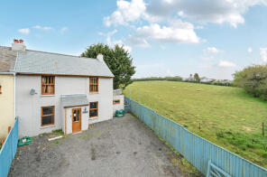 1, Tremayne Terrace, A387 Between The B3252 And Bake Lane, Looe PL13 1QW