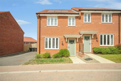 Squirrel Close, Onehouse, Stowmarket, Suffolk, IP14