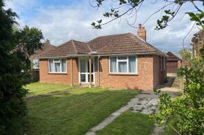 Lark Rise, Magpie Hall Road, Ashford TN26 1HF