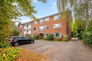Flat 2, 5 Bladon Court, Beckenham Grove, Shortlands, Bromley BR2 0JW