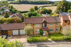 22, South Maundin, High Wycombe HP14 4LZ