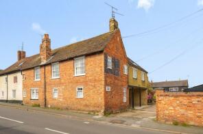Flat 6, 2 George House, High Street, Huntingdon PE28 0HA