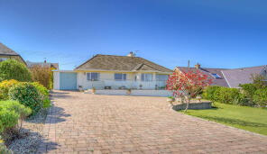 Wythinlee, Gwydryn Drive, Abersoch LL53 7HU