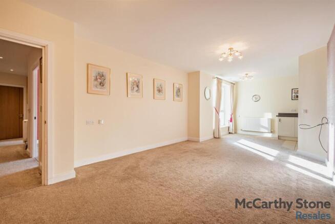 8676353-interior03-800.jpg