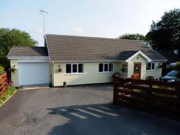 Cae Glas, Penuwch SY25 6RA