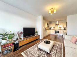Flat 11, 29, Coxwell Boulevard, Colindale, London NW9 4AD