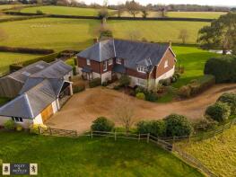 Foords Farm, Middle Lane, Rushlake Green, Heathfield TN21 9QY