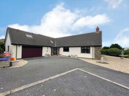 Halefield, West Lane Close, Keeston, Haverfordwest SA62 6EW
