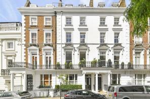 32, Hyde Park Gate, London SW7 5DN