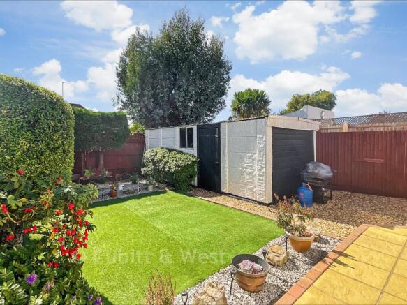 Garden 4*