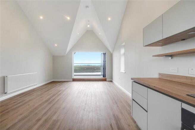 Kitchen & Lving