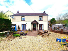 38 Station House, High Street, Blackwood NP12 0HG