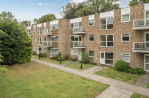 1, Garden View Court, Park Villas, Lidgett Park, Leeds LS8 1EA