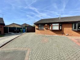9, Surrey Park Close, Oldham OL2 7YS