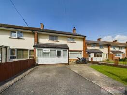 2, Plas Madoc, Overton, Wrexham LL13 0ER