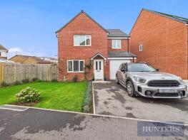 8, Senior Drive, Cayton, Scarborough YO11 3WD