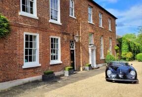 2, Redbourne Hall, Redbourne Park, Gainsborough DN21 4JG