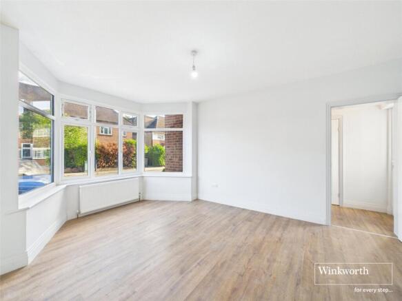 Living Room/Dining