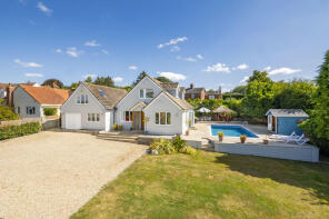 Croft Lodge, The Croft, Bures CO8 5JB