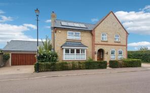 10, Walnut Tree Way, Shefford SG17 5AB