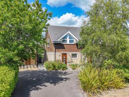 9, Forest View, Christchurch BH23 5FE