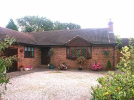 Applegarth, Oxmoor Lane, Biggin, Leeds LS25 6HJ