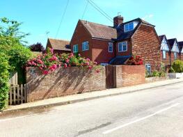 1, Oast Cottages, The Street, Canterbury CT3 1LN