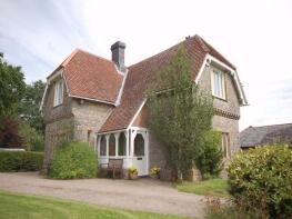 Plwca Lodge, Tredodridge CF71 7UL