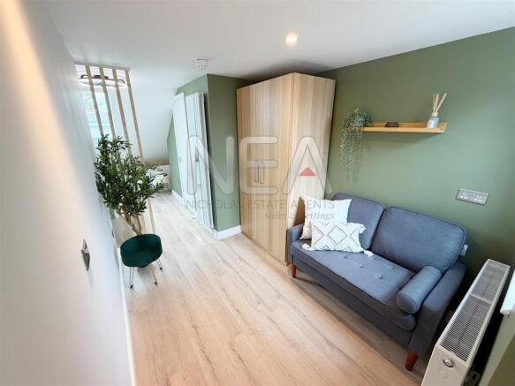 Room 6 (dressing area).jpg