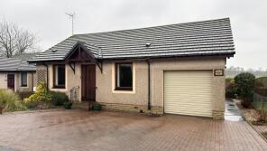 10, Romangate, Dunning PH2 0SU