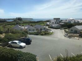 18, Cliff Apartments, Lon Y Don, Trearddur Bay, Holyhead LL65 2UZ