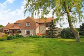 Esker House, Blakeney Road, Holt NR25 7TL