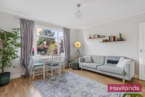 6, Fairlawn Close, London N14 4JX