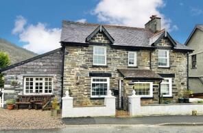 Glan Lledr, Bridge Street, Dolwyddelan LL25 0SX
