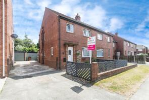 7, Leatham Crescent, Featherstone, Pontefract WF7 5DX