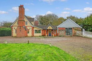 Hall House, Coddenham Road, Ipswich IP6 8NX