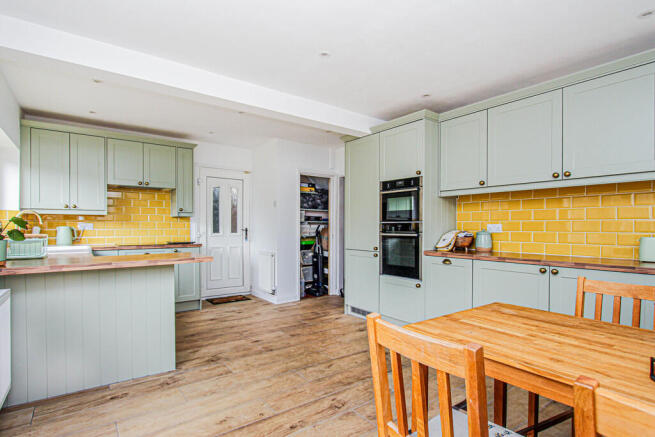 Kitchen/Dining Ro...